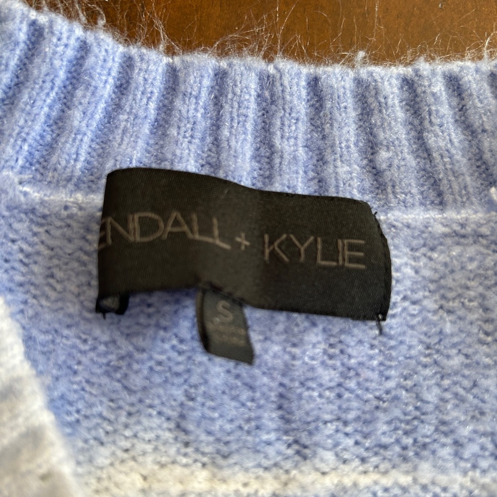 Kendall and Kylie Pacsun Cloud Sweater - Picture 4 of 5